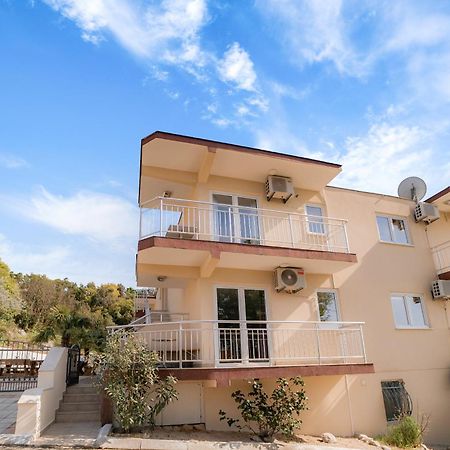 Villa Katharina Utjeha-Bušat Extérieur photo