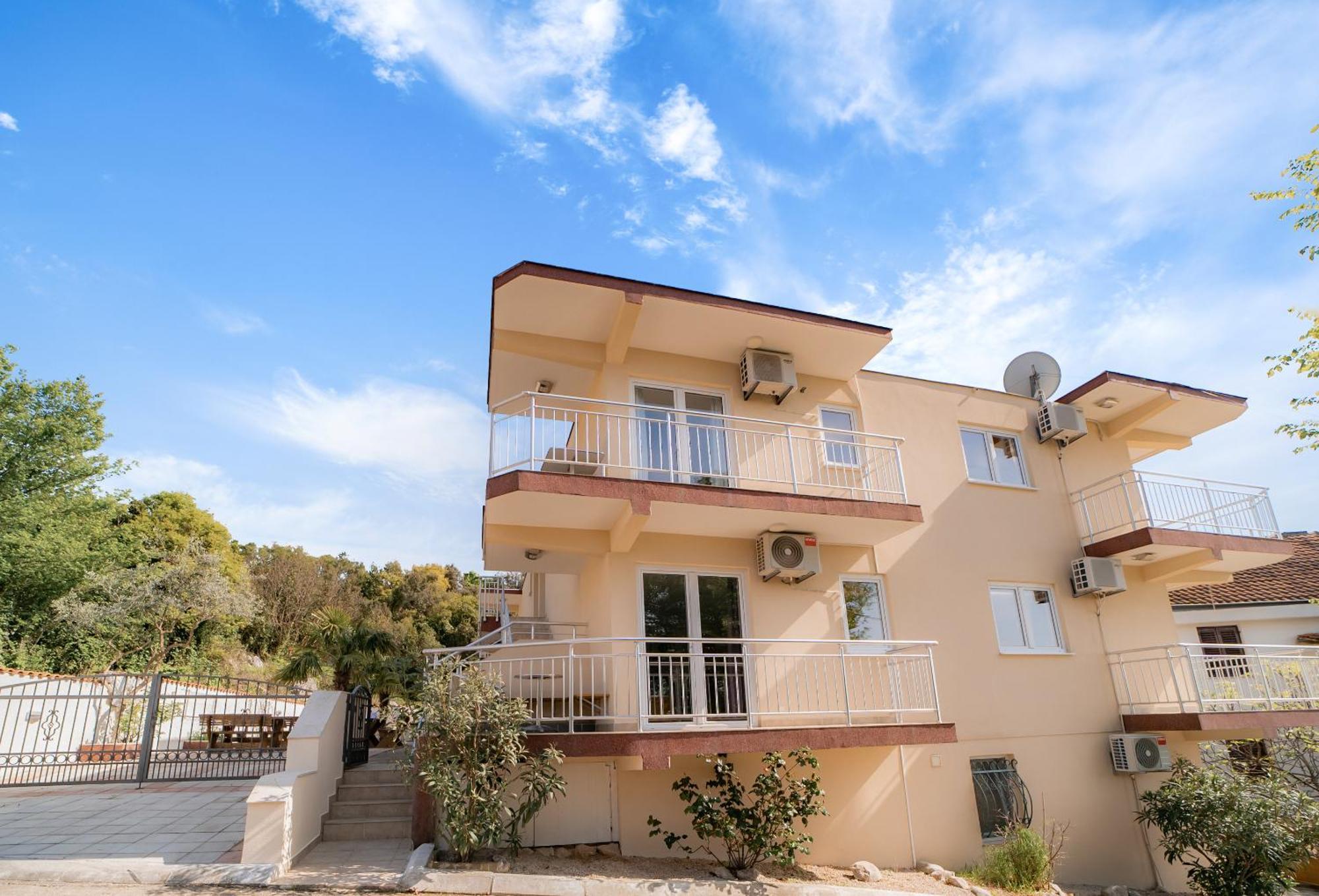 Villa Katharina Utjeha-Bušat Extérieur photo